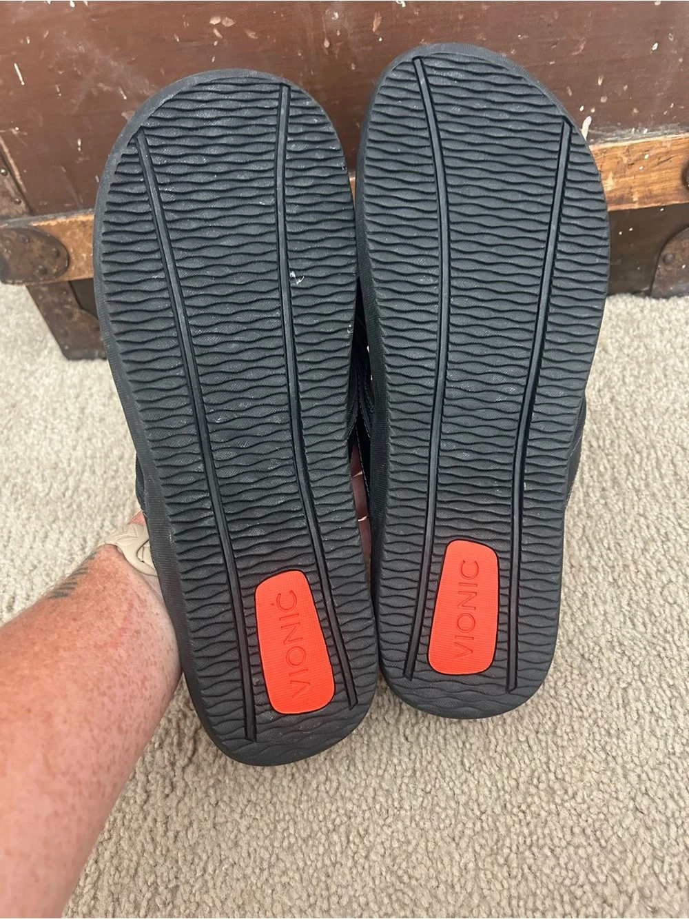 Vionic Men’s Black Comfort Orthotic Flip Flops
